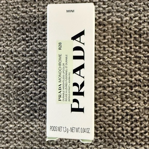 Prada Monochrome Soft Matter Lipstick R28 Fuoco Hyper Matte Miniature 1.3 g New - Picture 6 of 9